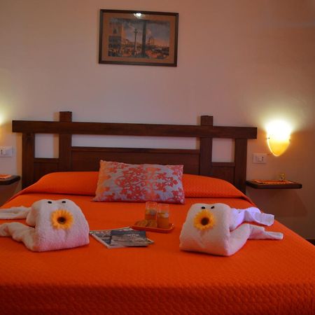 Rosa Dei Venti Accomodation Tropea Buitenkant foto