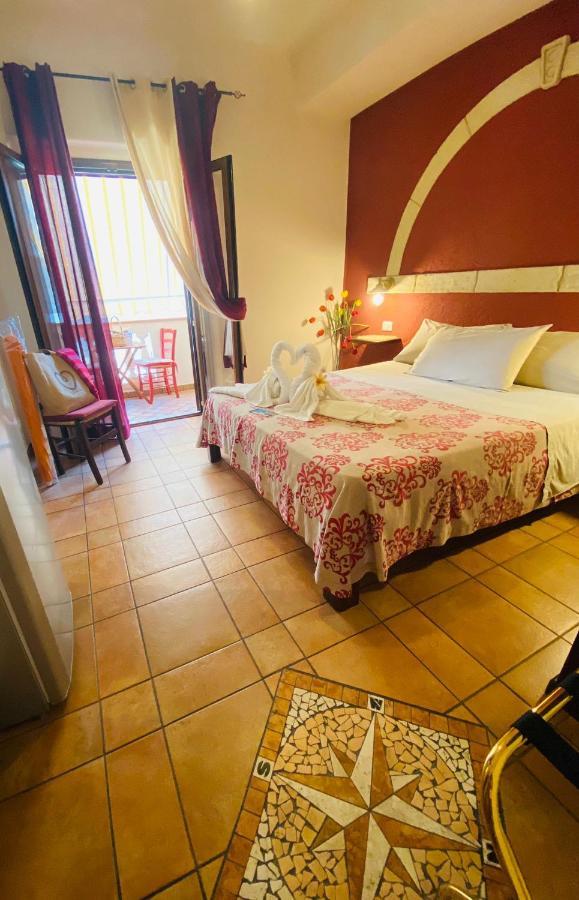 Rosa Dei Venti Accomodation Tropea Buitenkant foto