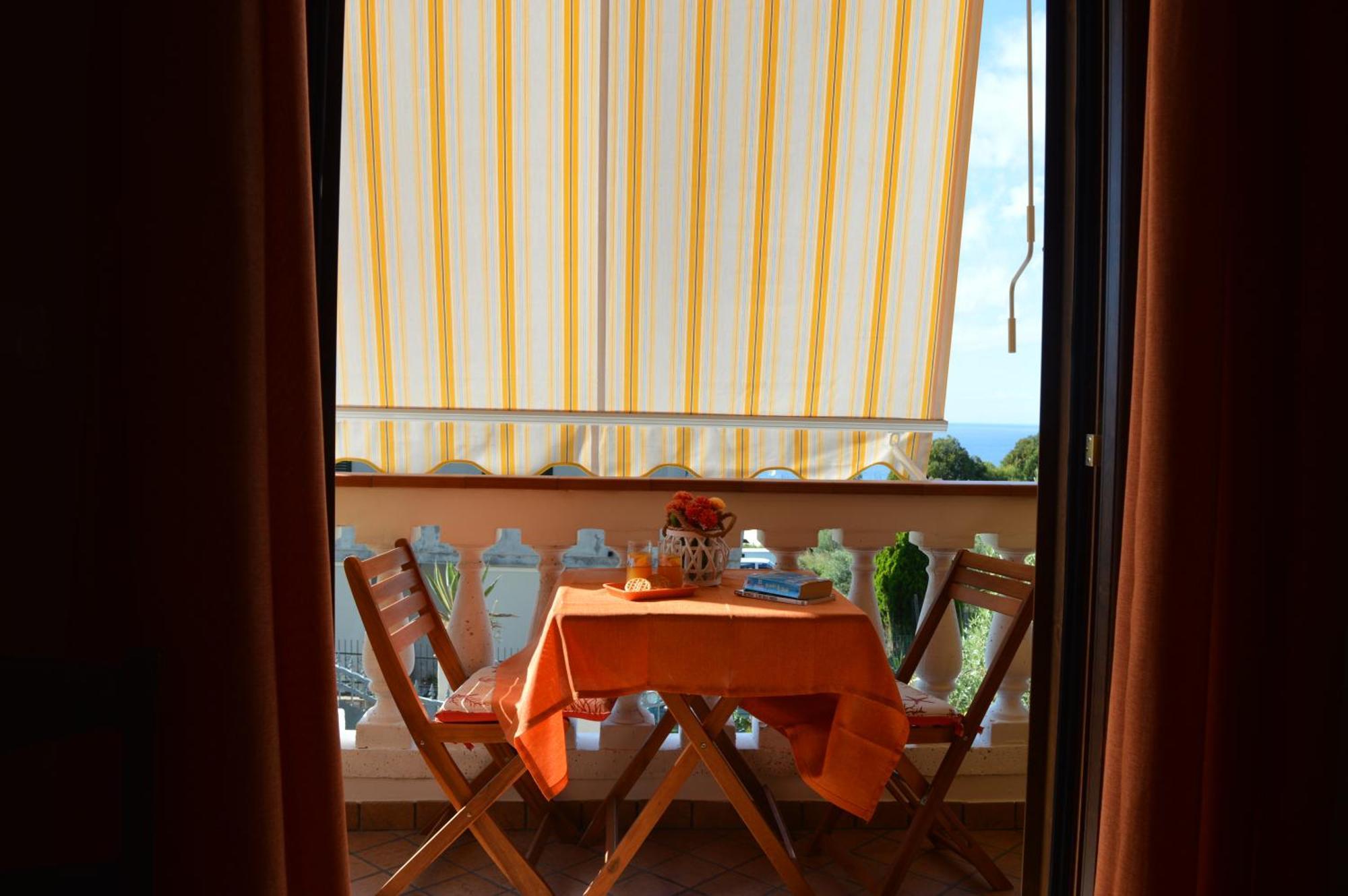 Rosa Dei Venti Accomodation Tropea Buitenkant foto